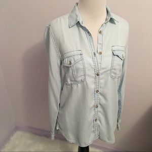AE Chambray Button-down